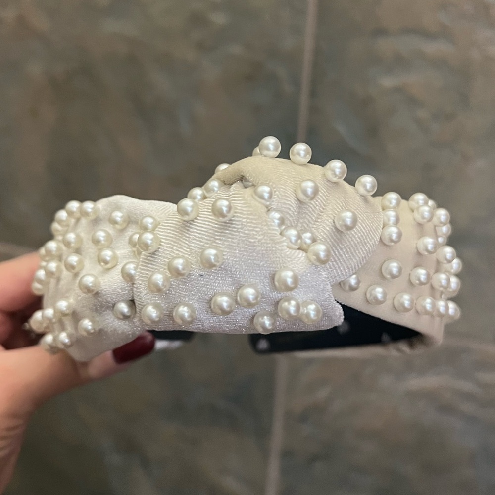 Lele Sadoughi Cream Pearl Headband